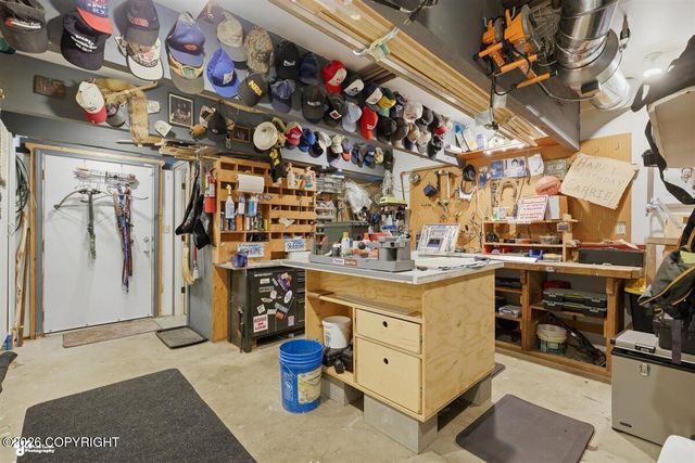 9400 Midden Way, Anchorage, AK 99507