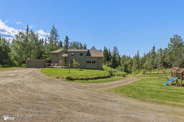 9400 Midden Way, Anchorage, AK 99507