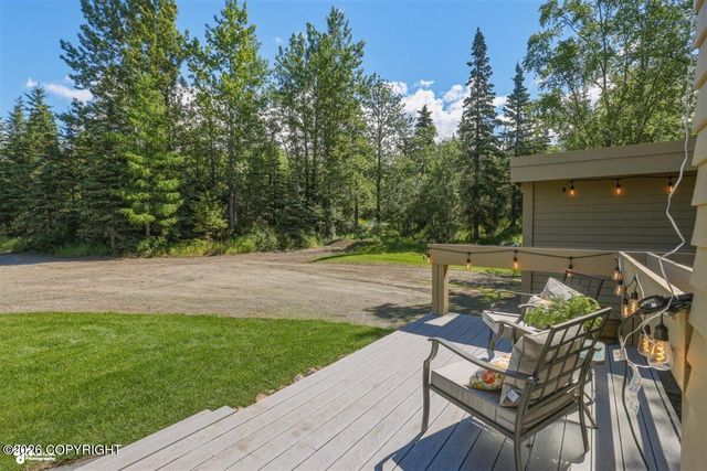9400 Midden Way, Anchorage, AK 99507
