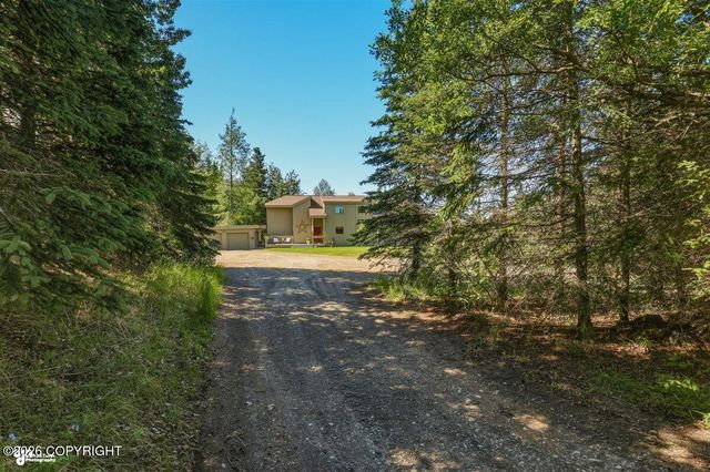9400 Midden Way, Anchorage, AK 99507