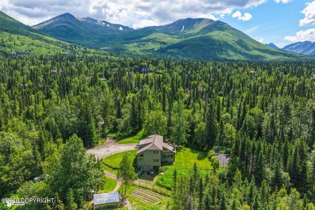 9400 Midden Way, Anchorage, AK 99507