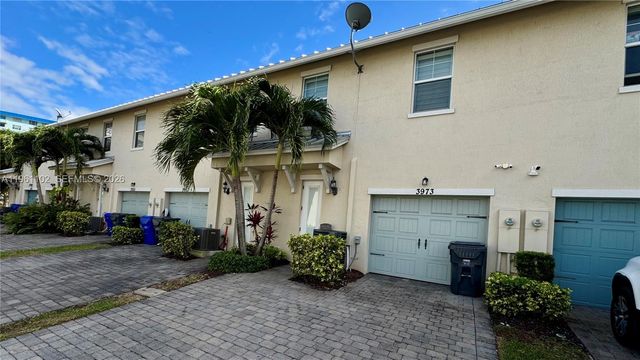 3973 Poinciana Ln, Hollywood, FL 33021