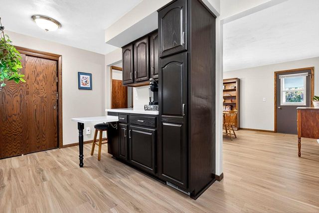 1332 LIBERTY COURT, Neenah, WI 54956