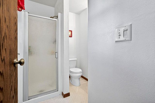 1332 LIBERTY COURT, Neenah, WI 54956