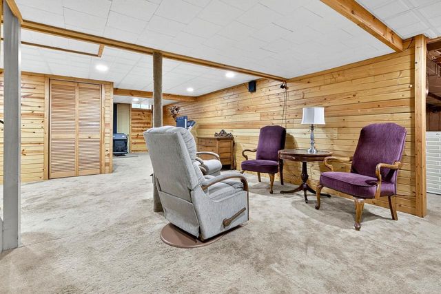 1332 LIBERTY COURT, Neenah, WI 54956