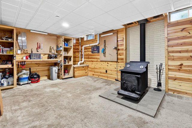 1332 LIBERTY COURT, Neenah, WI 54956