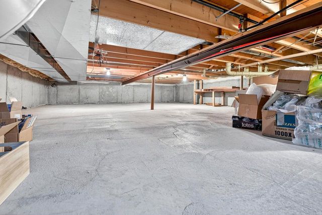 1332 LIBERTY COURT, Neenah, WI 54956