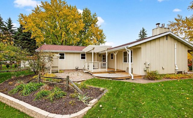 1332 LIBERTY COURT, Neenah, WI 54956