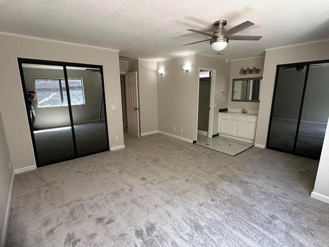 8221 E Foxfire Dr, Orangevale, CA 95662