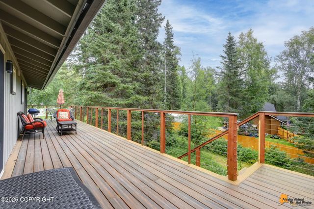 6402 Lone Tree Circle, Anchorage, AK 99507