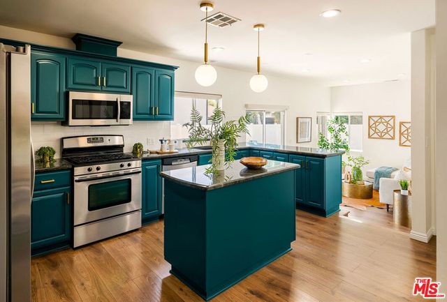 17630 Martha Street, Los Angeles, CA 91316
