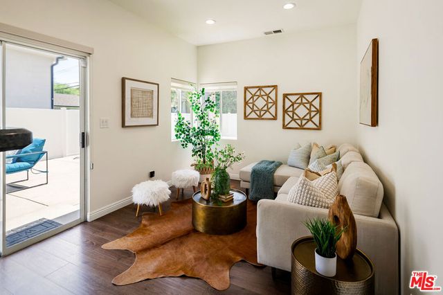 17630 Martha Street, Los Angeles, CA 91316