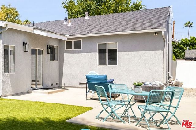 17630 Martha Street, Los Angeles, CA 91316