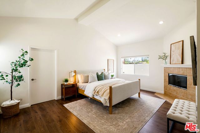17630 Martha Street, Los Angeles, CA 91316