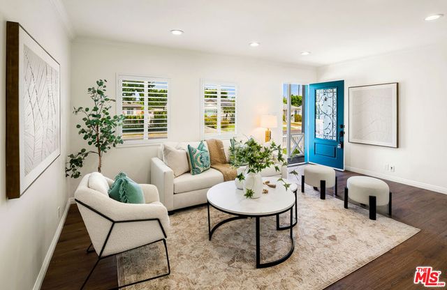 17630 Martha Street, Los Angeles, CA 91316