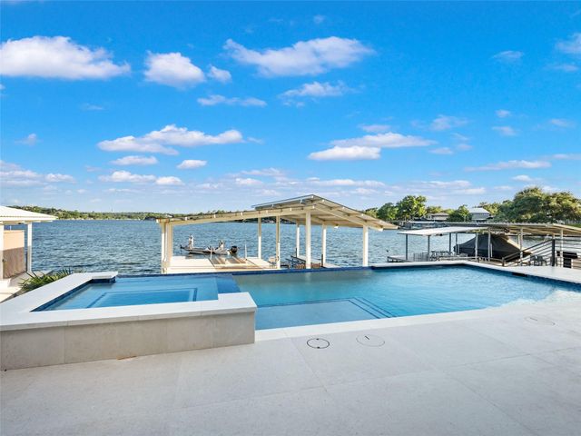 156 Skyline DR, Llano, TX 78643