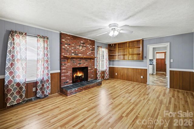 1300 Briarcliff Road, Shelby, NC 28152