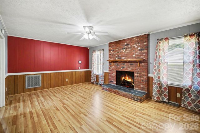 1300 Briarcliff Road, Shelby, NC 28152