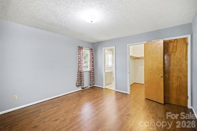 1300 Briarcliff Road, Shelby, NC 28152