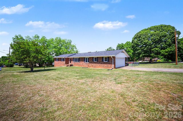 1300 Briarcliff Road, Shelby, NC 28152