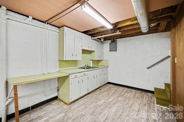 1300 Briarcliff Road, Shelby, NC 28152