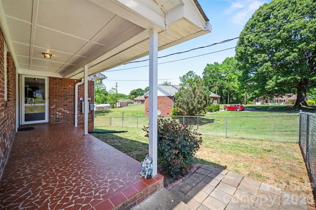 1300 Briarcliff Road, Shelby, NC 28152