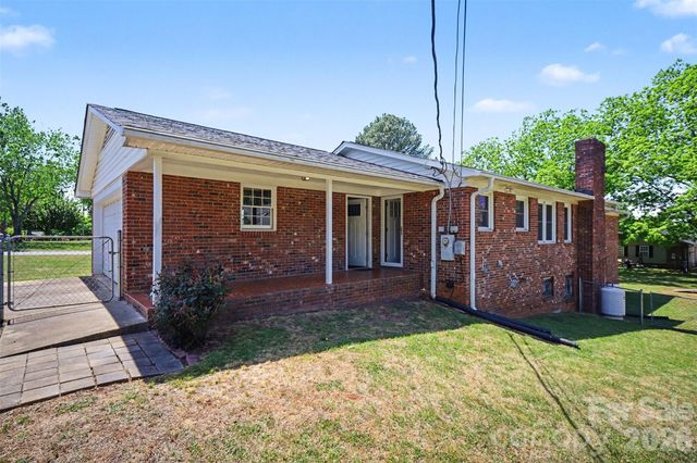 1300 Briarcliff Road, Shelby, NC 28152