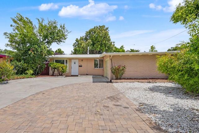 1249 Socorro Avenue, Sunnyvale, CA 94089
