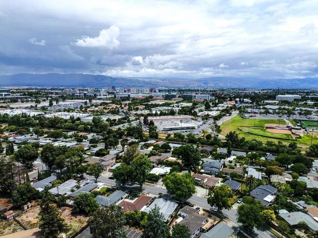 1249 Socorro Avenue, Sunnyvale, CA 94089