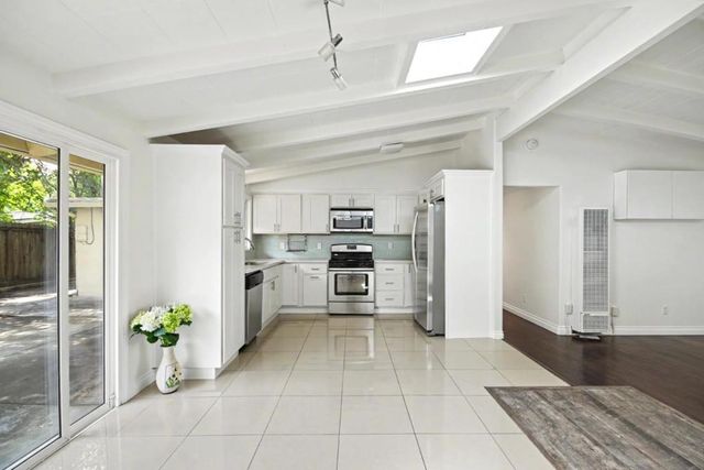 1249 Socorro Avenue, Sunnyvale, CA 94089