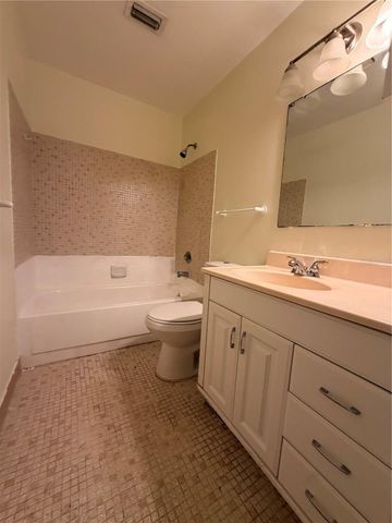 423 SHEOAH BOULEVARD 14, Winter Springs, FL 32708
