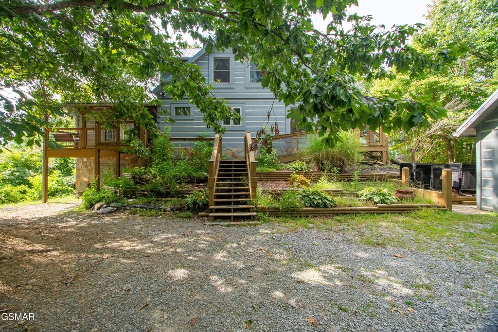 2729 Blue Springs Way, Sevierville, TN 37862