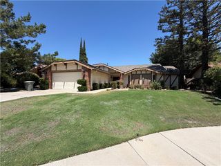 3305 Mission Hills Court, Bakersfield, CA 93306