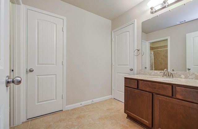 1936 Acaciawood Way, Houston, TX 77051