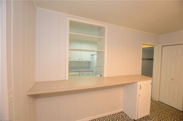 8 Laurel Drive, North Wilkesboro, NC 28659