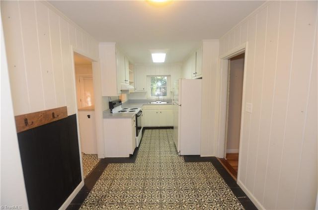 8 Laurel Drive, North Wilkesboro, NC 28659