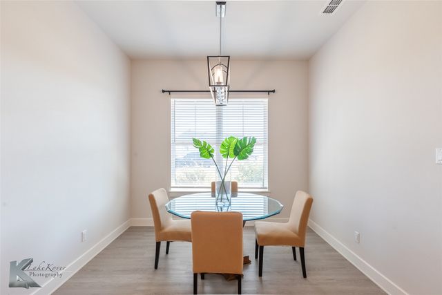 236 Runnymede Way, Abilene, TX 79606