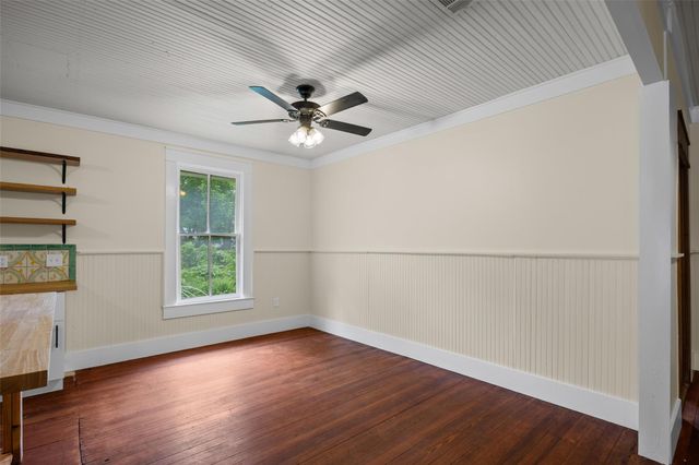 2013 E 9th ST, Austin, TX 78702