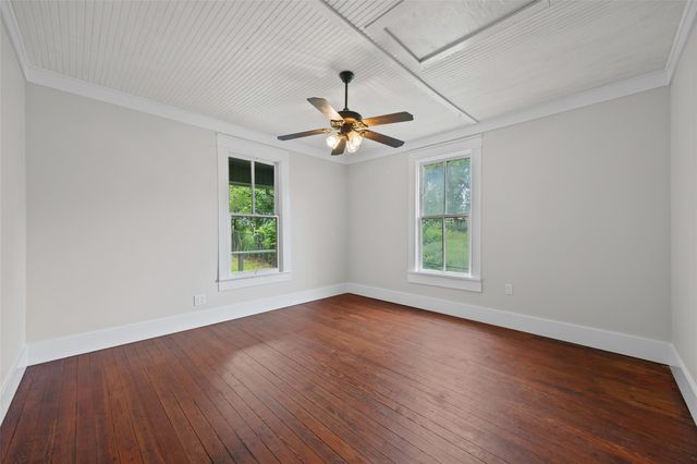 2013 E 9th ST, Austin, TX 78702