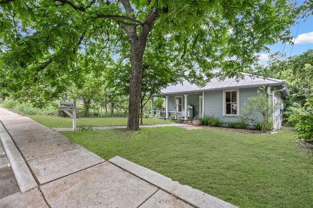 2013 E 9th ST, Austin, TX 78702