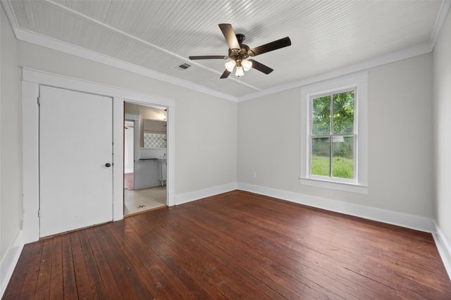 2013 E 9th ST, Austin, TX 78702
