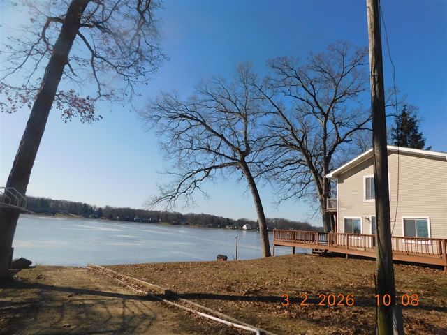 57586 Gearhart Landing Road, Three Rivers, MI 49093
