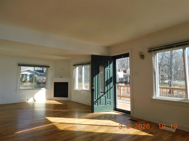 57586 Gearhart Landing Road, Three Rivers, MI 49093