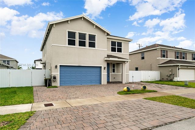 13211 SW 272nd Ln, Homestead, FL 33032