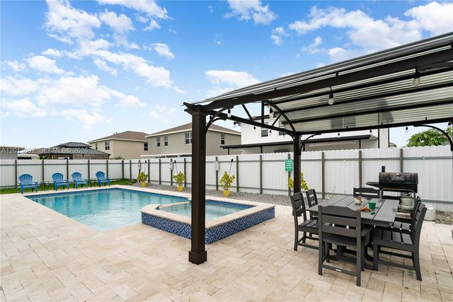 13211 SW 272nd Ln, Homestead, FL 33032