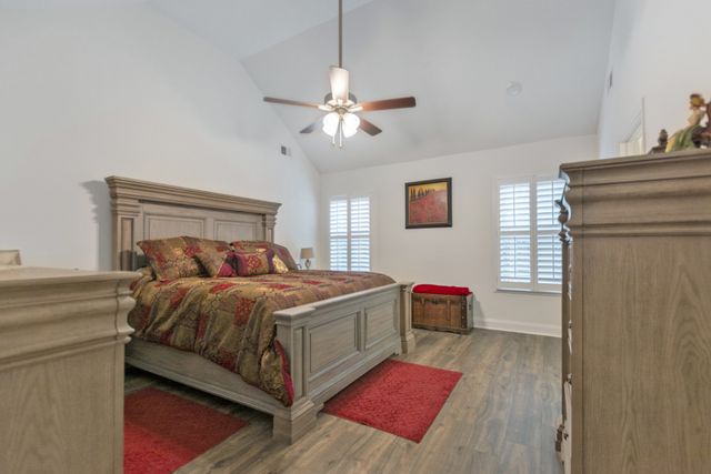 192 Cameron Ct, Clarksville, TN 37042