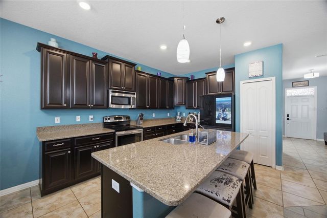 15410 DAKOTA SKY PLACE, Sun City Center, FL 33573