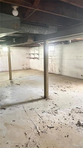 6140 Payne Avenue, Ferguson, MO 63135