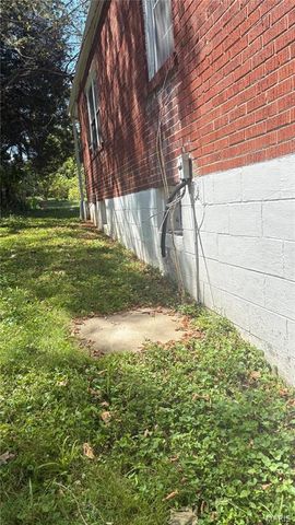 6140 Payne Avenue, Ferguson, MO 63135