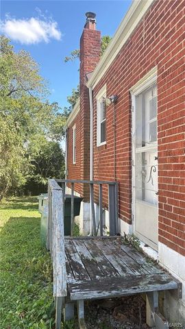 6140 Payne Avenue, Ferguson, MO 63135